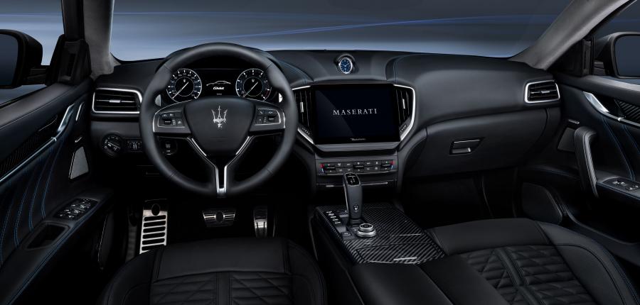 Торпедо Maserati Ghibli GranSport Hybrid (M157) 2020 года  (фото 20 из 25)